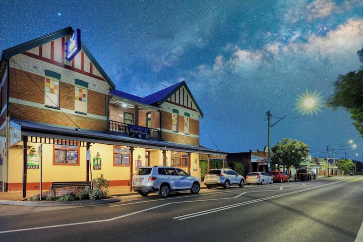 Maclean Hotel