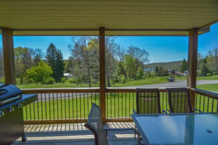 Terrace/Patio 4 of 40