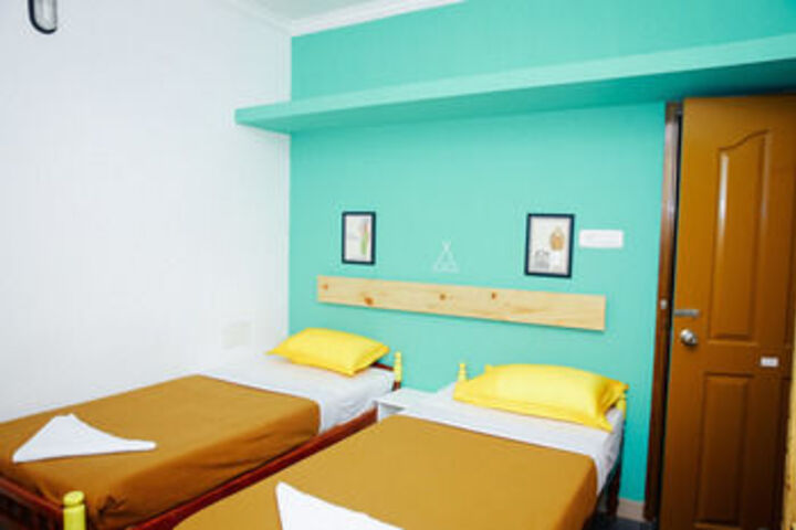 Room 4 of 5