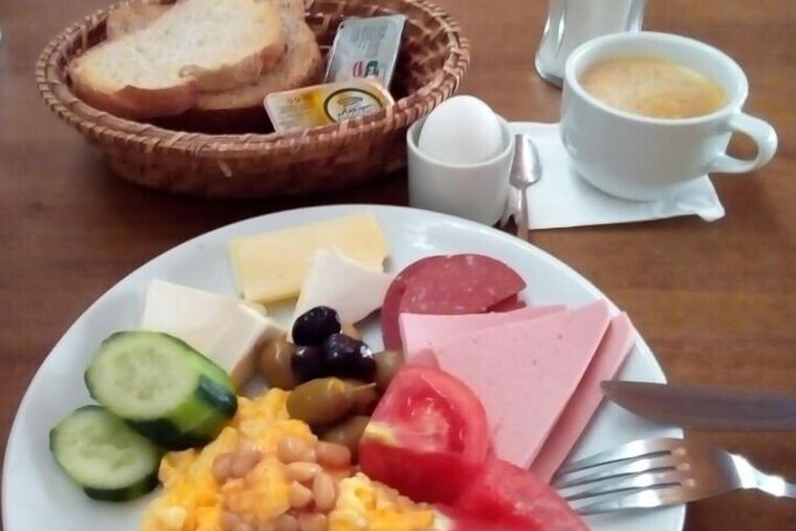 Breakfast meal