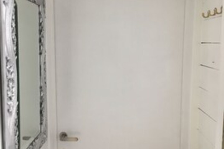 Room 32 of 40