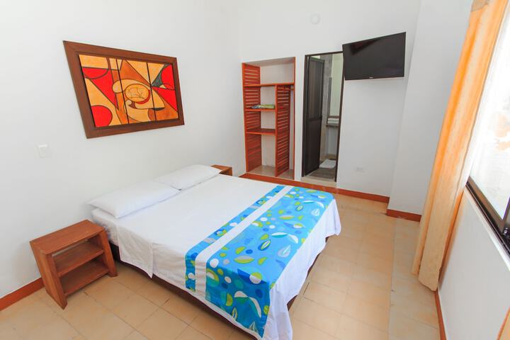 Room 6 of 8