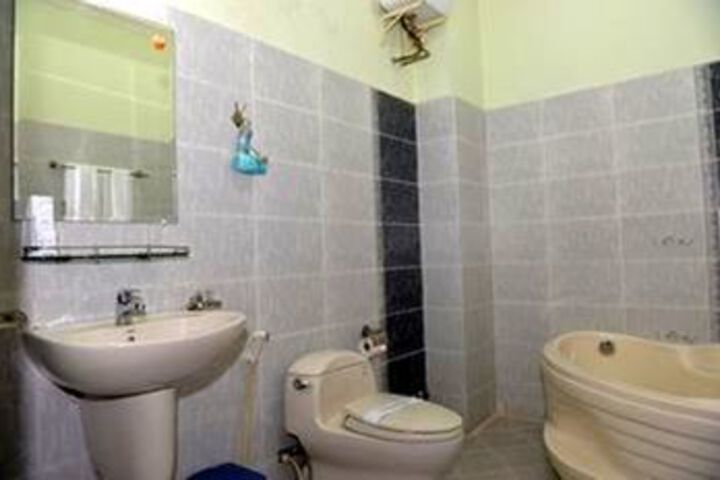 Room 2 of 22