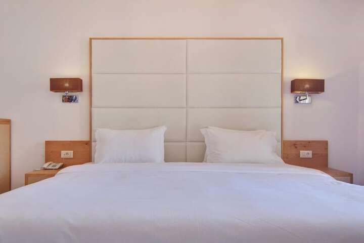 Room 30 of 129