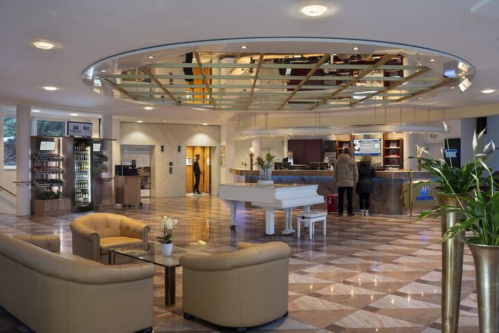 Lobby Photo
