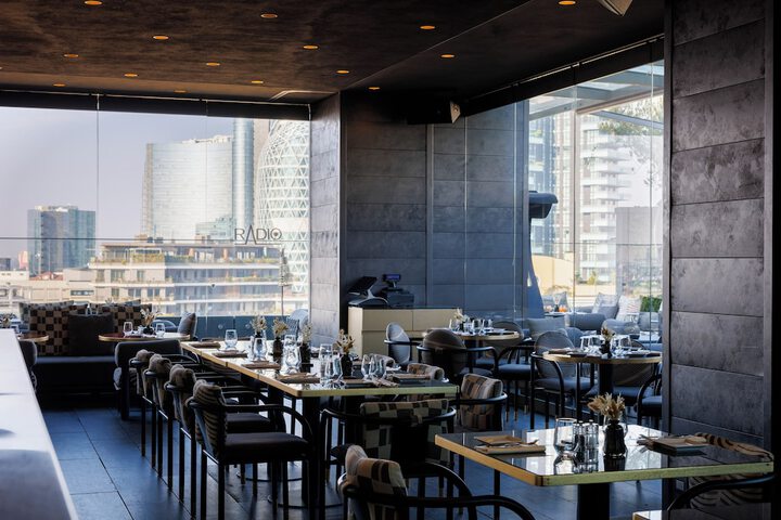 Dining 118 of 148