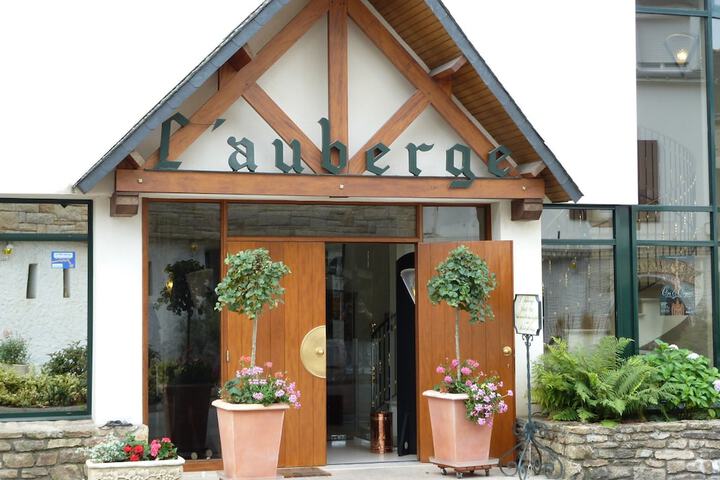 LOGIS L'Auberge in Sainte-Anne-d'Auray
