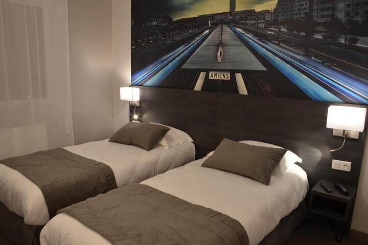 Room 40 of 62