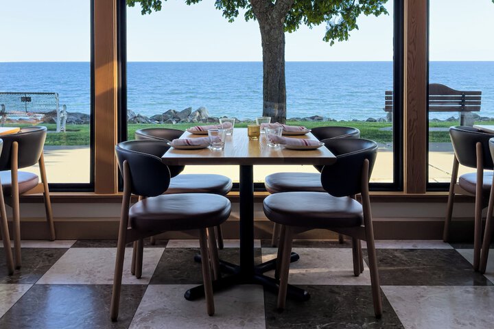Dining 58 of 74