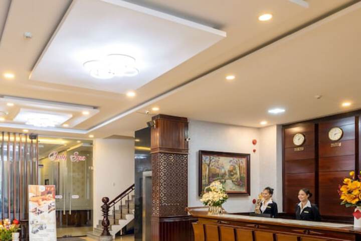 Hotel Interior 7 of 104