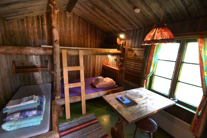 Room 11 of 72