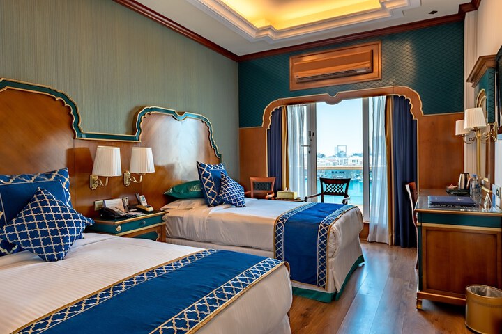 Room 20 of 74