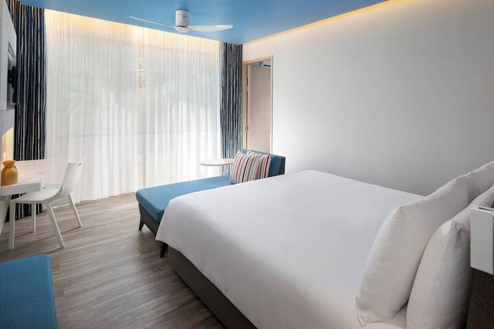 Room 54 of 175