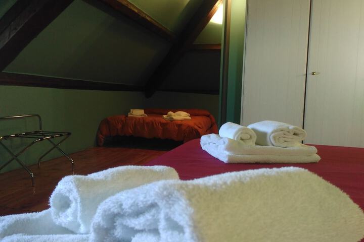 Room 3 of 54