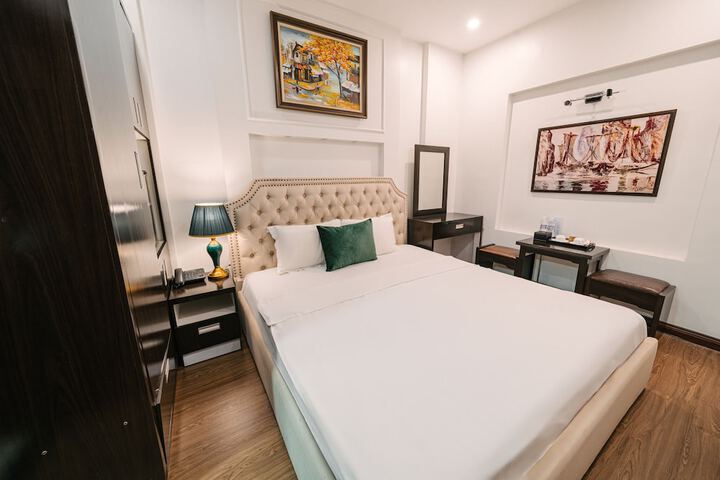 Room 14 of 49