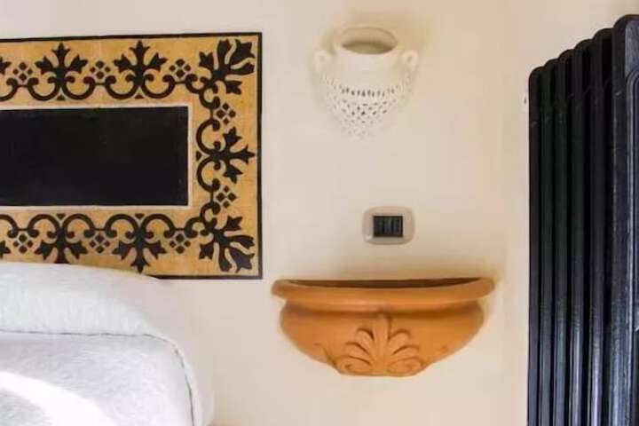 Room 7 of 26