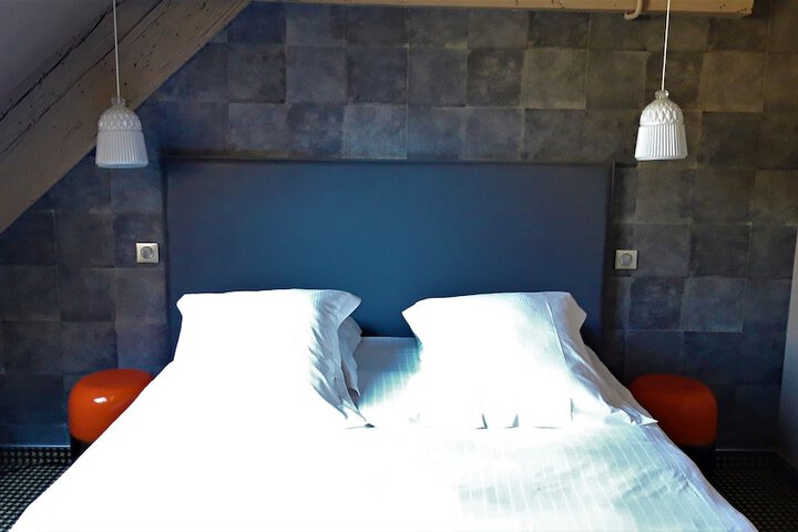 Room 30 of 80