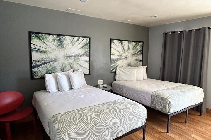 Basic 2 Double Beds (8 of 9)