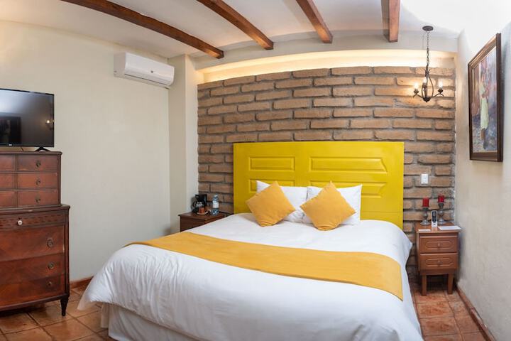 Room 10 of 70