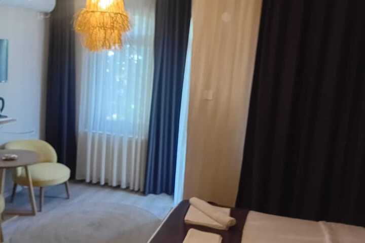 Room 29 of 49