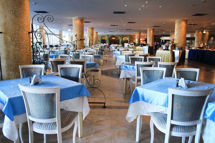 Dining 95 of 124