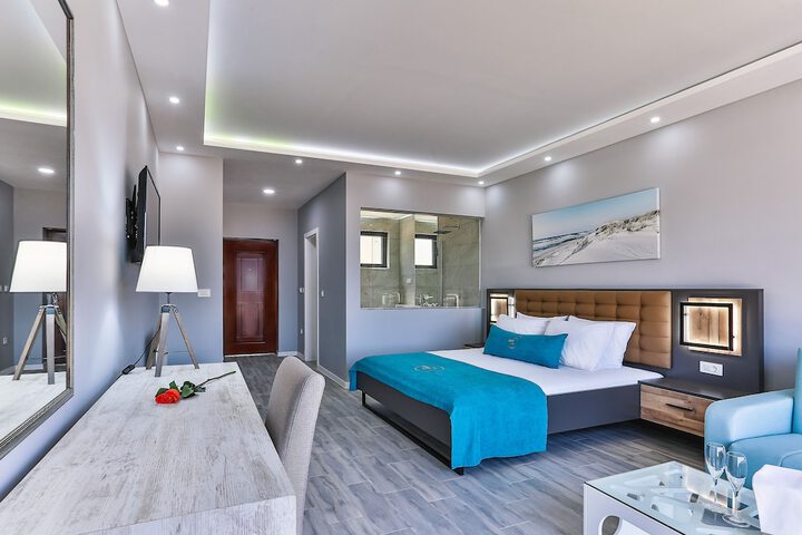 Room 10 of 74
