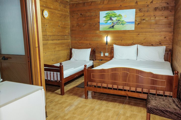 Room 34 of 85