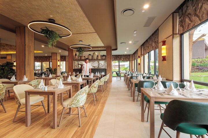 Dining 112 of 172
