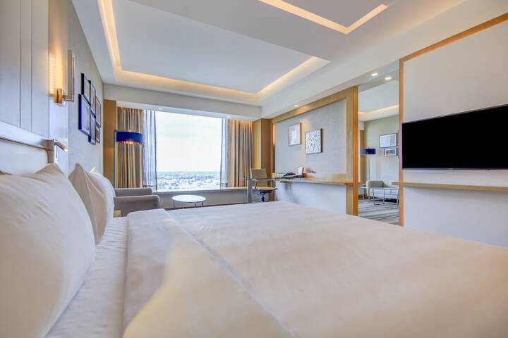Room 9 of 140
