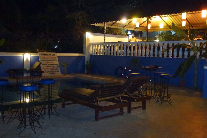 Pool Hotel