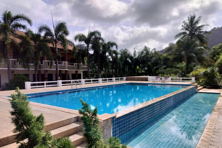 Pool 59 of 100