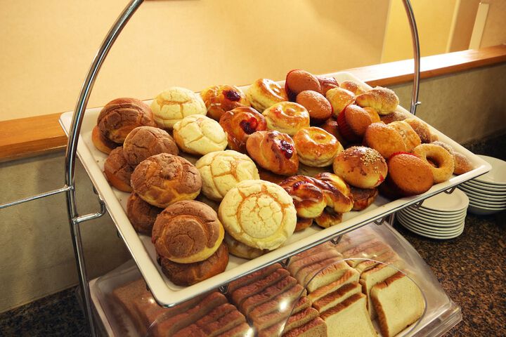 Breakfast/Coffee Service 66 of 90