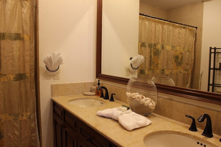 Room 529 of 599