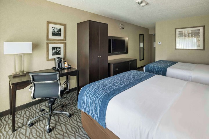 Room 8 of 28