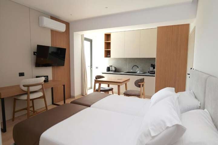 Room 21 of 87