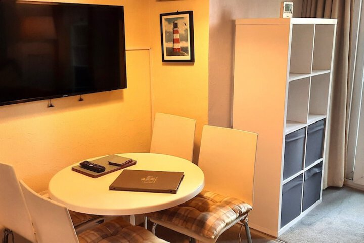 Room 63 of 118