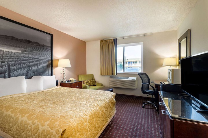 Room 29 of 52
