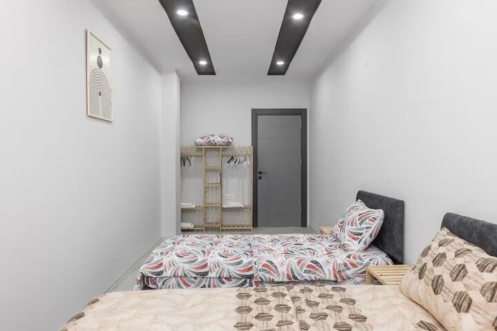 Room 41 of 293