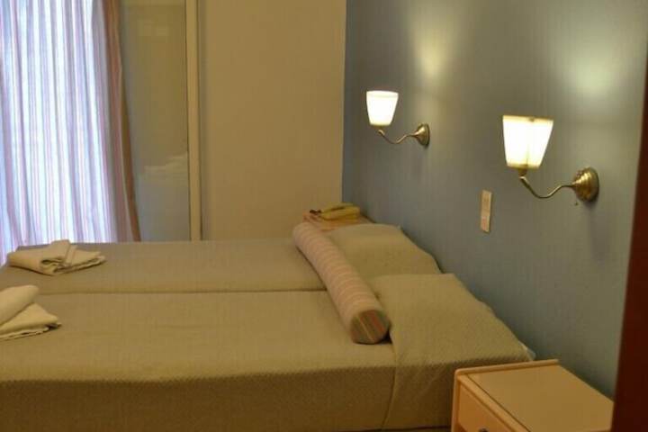 Room 14 of 32