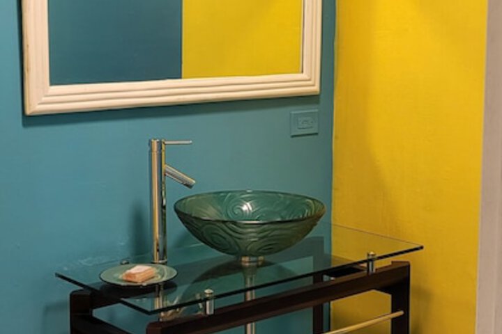 Room 47 of 81