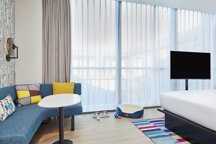 Room 10 of 41