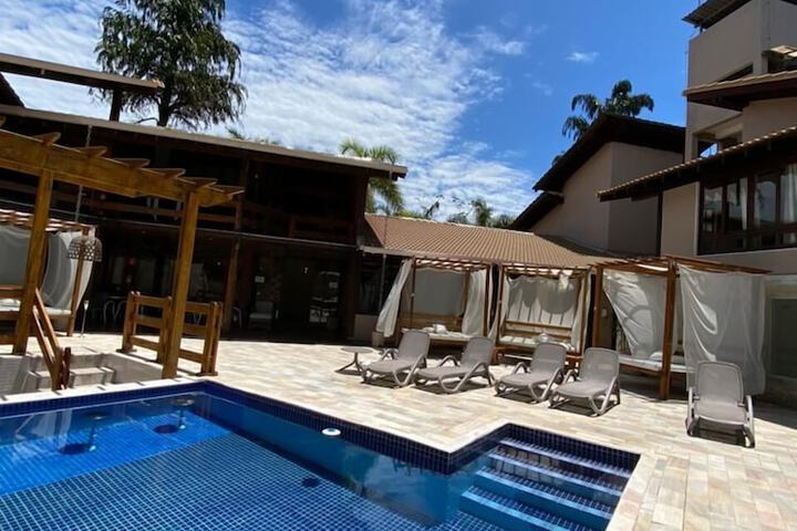 Pool 19 of 35