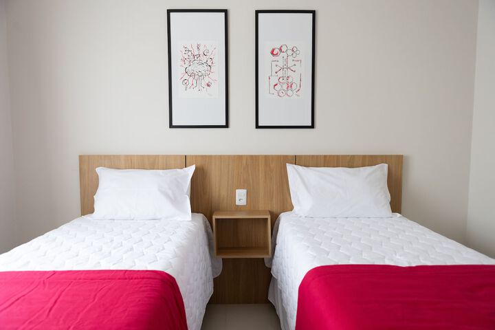 Room 10 of 11