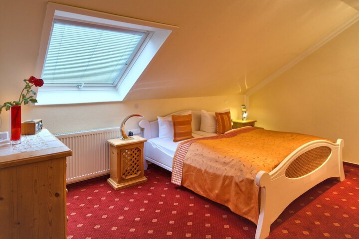 Room 3 of 24