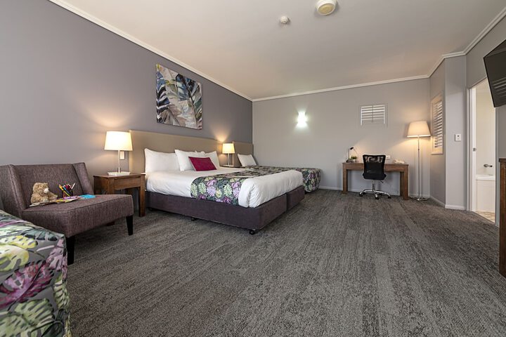 Room 9 of 49