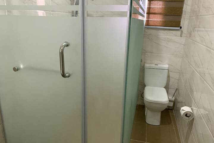 Room 12 of 18