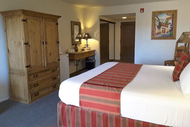 Room 17 of 74
