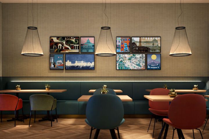 Lounge 68 of 73