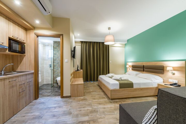 Room 15 of 64