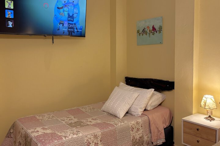 Room 83 of 199